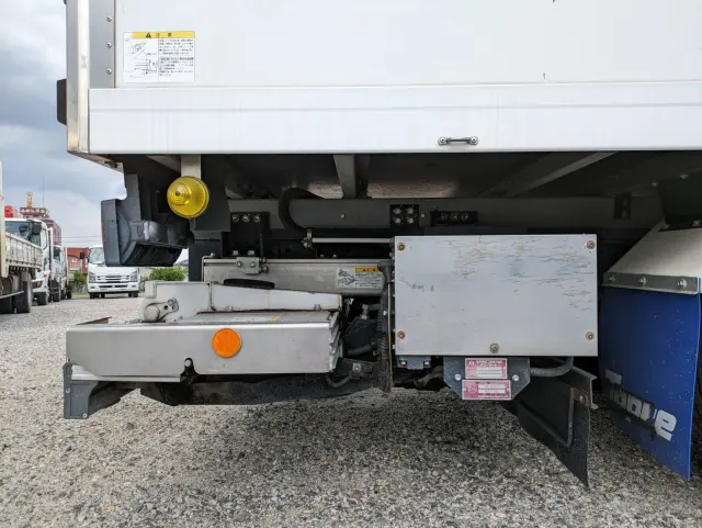 いすゞ エルフ TPG-NPR85AN(2WD)の写真35