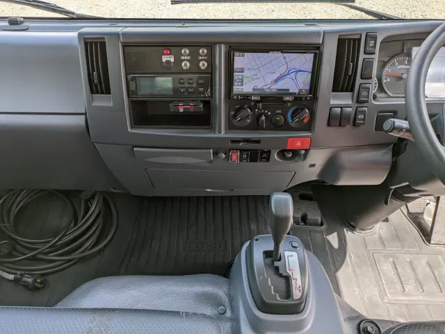 いすゞ エルフ TPG-NPR85AN(2WD)の写真42