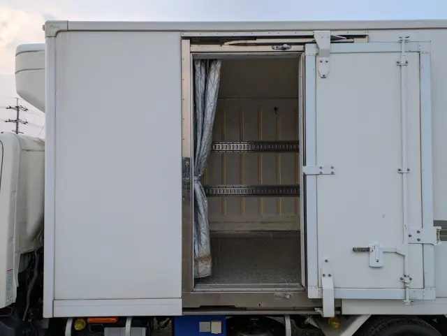 日野 デュトロ TPG-XZU712M(2WD)の写真29