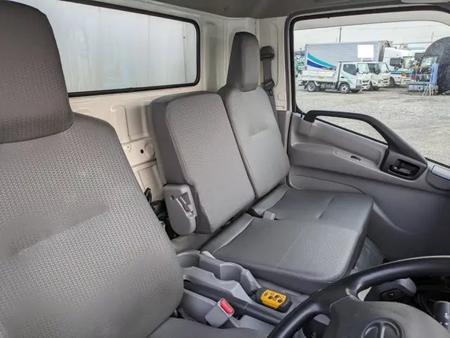 日野 デュトロ TPG-XZU712M(2WD)の写真41
