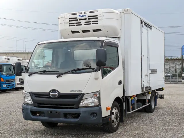 日野 デュトロ TPG-XZU712M(2WD)の写真1