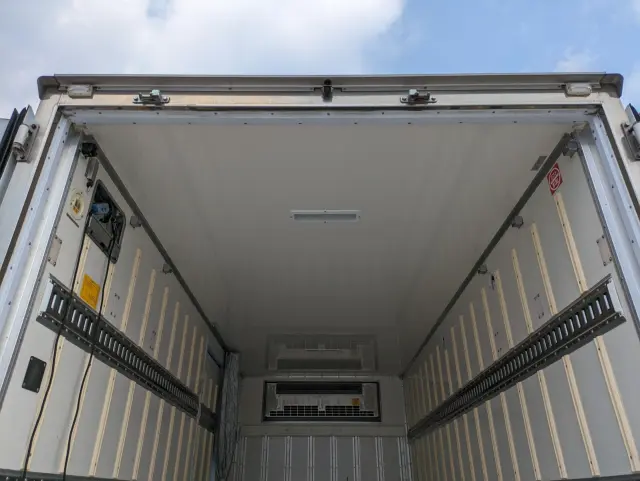 日野 デュトロ TPG-XZU712M(2WD)の写真12