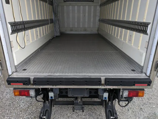 日野 デュトロ TPG-XZU712M(2WD)の写真13