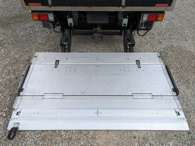 日野 デュトロ TPG-XZU712M(2WD)の写真14