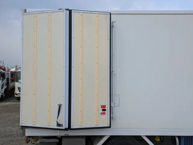 日野 デュトロ TPG-XZU712M(2WD)の写真33