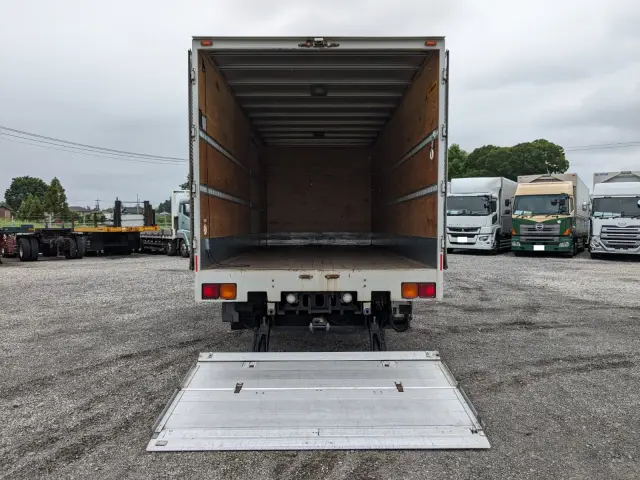 いすゞ フォワード TKG-FRR90S2(2WD)の写真11