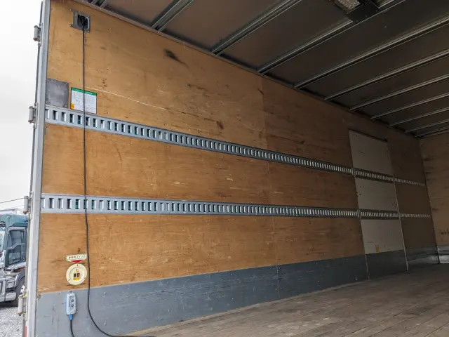 いすゞ フォワード TKG-FRR90S2(2WD)の写真23