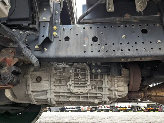 いすゞ フォワード TKG-FRR90S2(2WD)の写真28