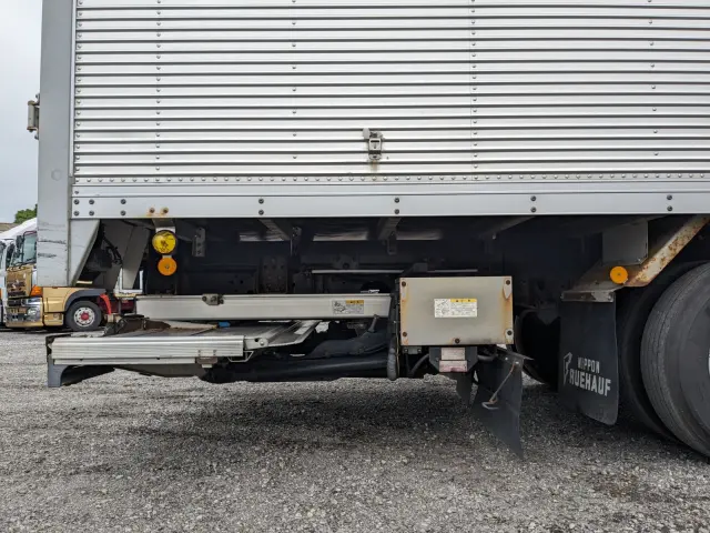 いすゞ フォワード TKG-FRR90S2(2WD)の写真32