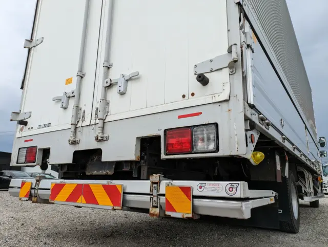 日野 レンジャー 2KG-FD2ABA(2WD)の写真9