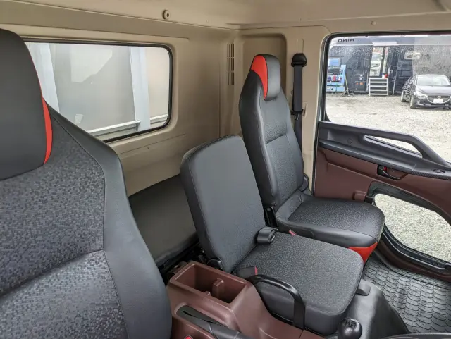 日野 レンジャー 2KG-FD2ABA(2WD)の写真40