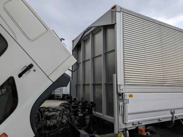 日野 レンジャー 2KG-FD2ABA(2WD)の写真45