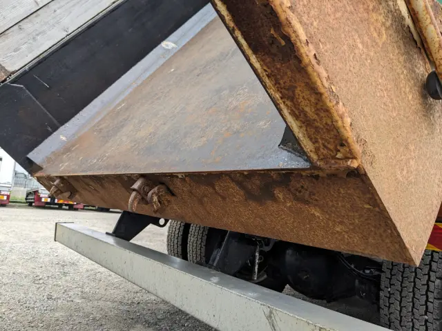 いすゞ ギガ QKG-CXZ77AT(6x4)の写真10