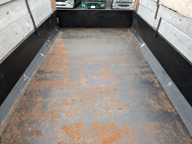 いすゞ ギガ QKG-CXZ77AT(6x4)の写真15