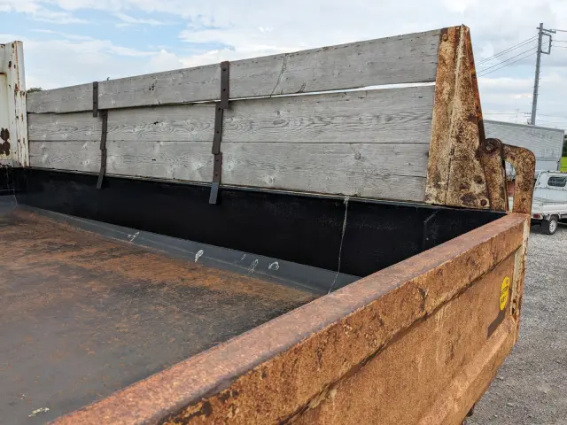 いすゞ ギガ QKG-CXZ77AT(6x4)の写真15