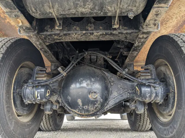 いすゞ ギガ QKG-CXZ77AT(6x4)の写真20