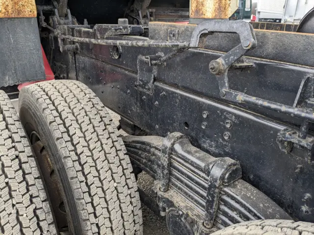 いすゞ ギガ QKG-CXZ77AT(6x4)の写真26