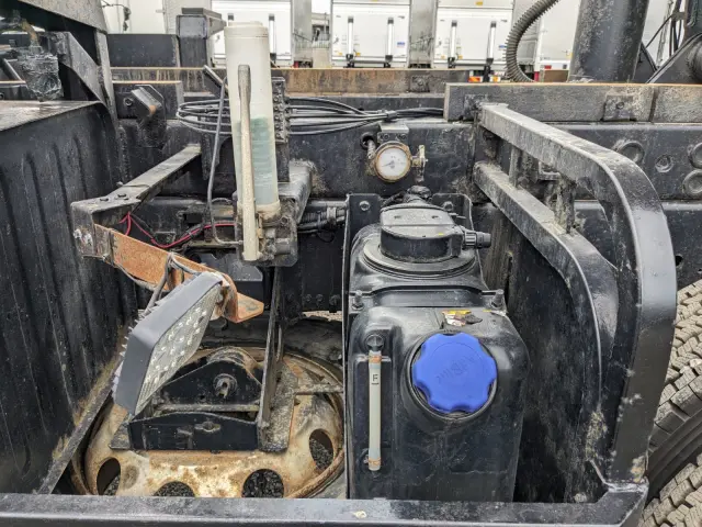 いすゞ ギガ QKG-CXZ77AT(6x4)の写真31