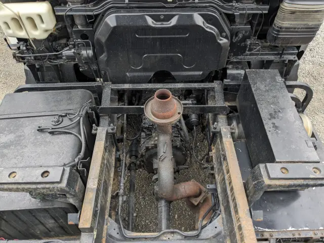 いすゞ ギガ QKG-CXZ77AT(6x4)の写真36