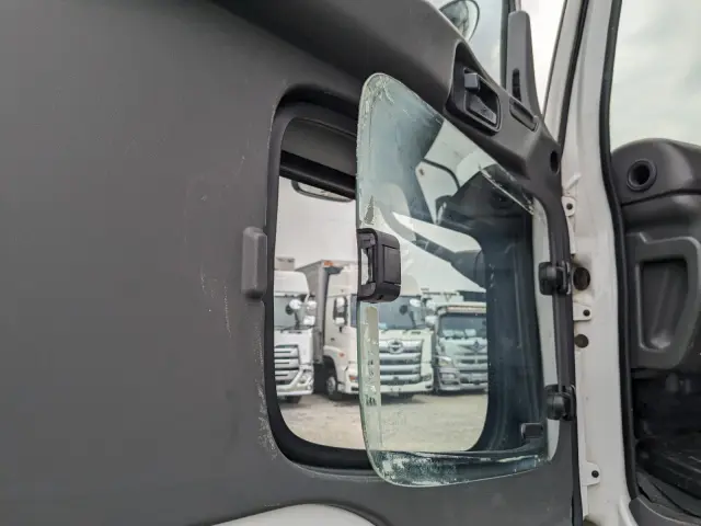 いすゞ ギガ QKG-CXZ77AT(6x4)の写真43