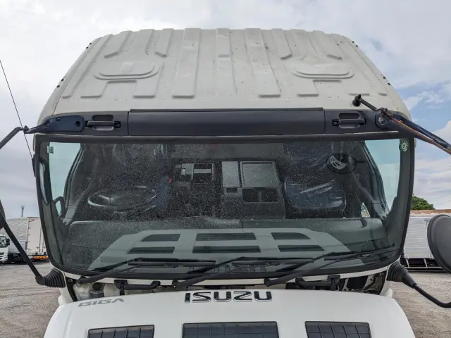 いすゞ ギガ QKG-CXZ77AT(6x4)の写真47