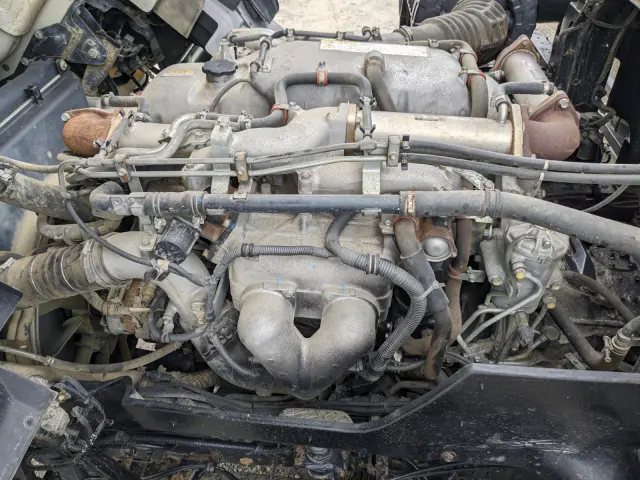 いすゞ ギガ QKG-CXZ77AT(6x4)の写真47