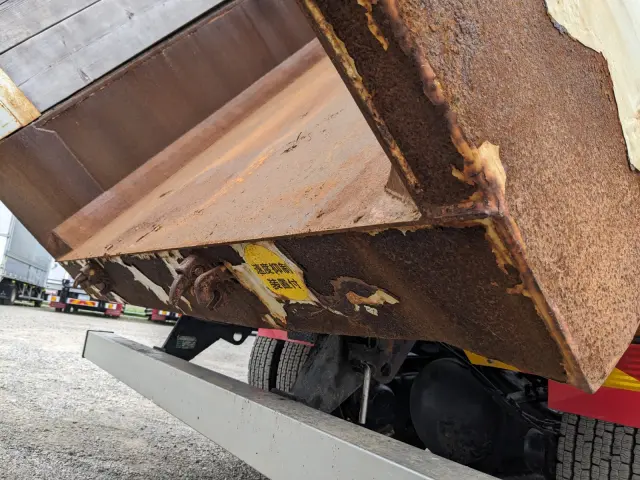 いすゞ ギガ QKG-CXZ77AT(6x4)の写真11