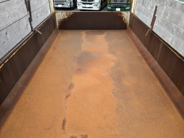 いすゞ ギガ QKG-CXZ77AT(6x4)の写真14