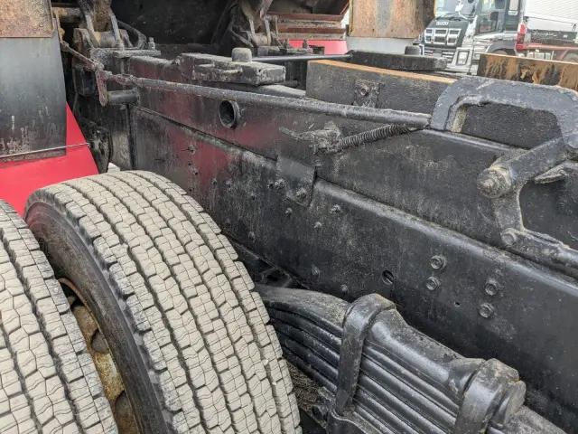 いすゞ ギガ QKG-CXZ77AT(6x4)の写真31