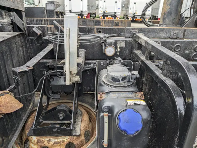 いすゞ ギガ QKG-CXZ77AT(6x4)の写真36