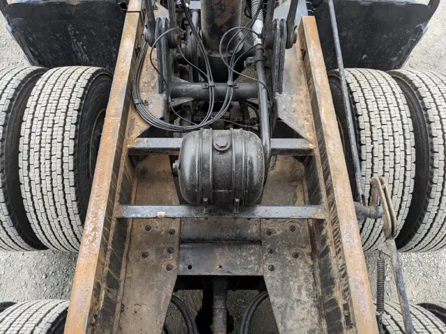 いすゞ ギガ QKG-CXZ77AT(6x4)の写真37