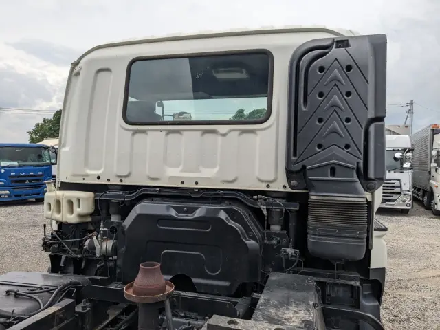 いすゞ ギガ QKG-CXZ77AT(6x4)の写真39