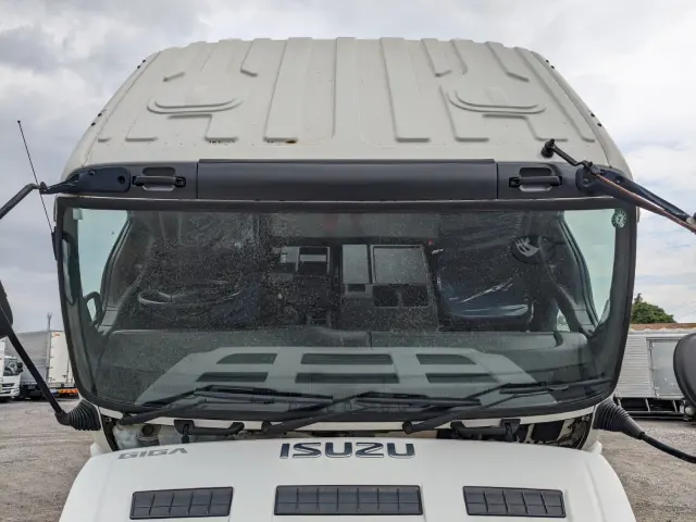 いすゞ ギガ QKG-CXZ77AT(6x4)の写真48