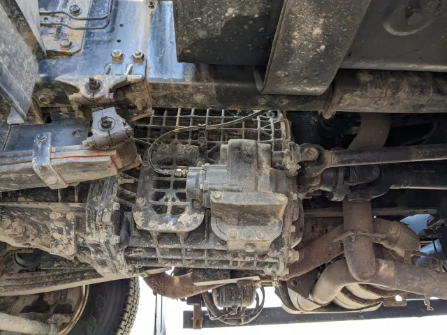 いすゞ ギガ QKG-CXZ77AT(6x4)の写真19