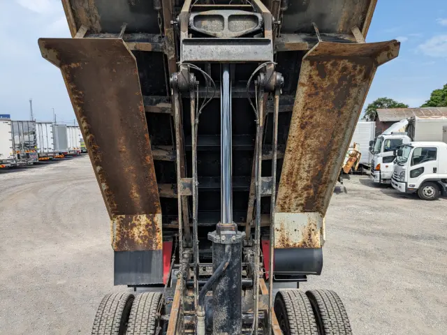 いすゞ ギガ QKG-CXZ77AT(6x4)の写真35