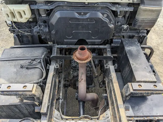 いすゞ ギガ QKG-CXZ77AT(6x4)の写真38