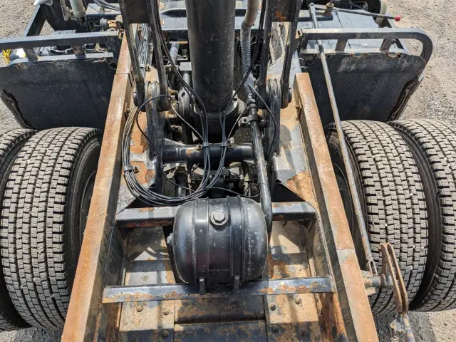 いすゞ ギガ QKG-CXZ77AT(6x4)の写真40