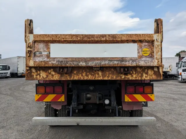 いすゞ ギガ QKG-CXZ77AT(6x4)の写真5