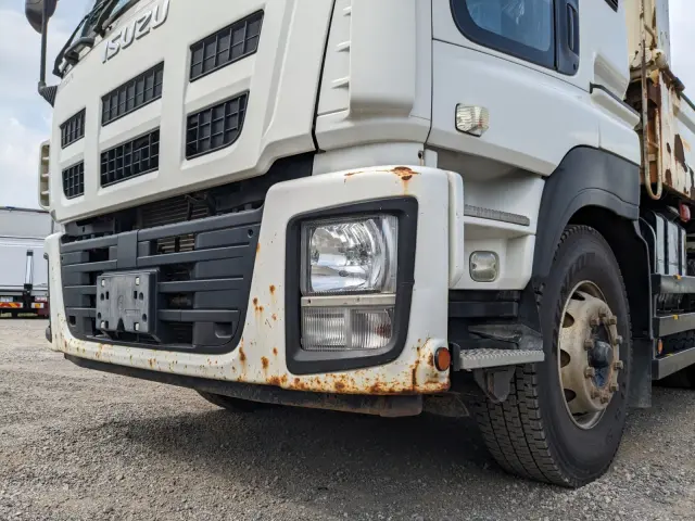 いすゞ ギガ QKG-CXZ77AT(6x4)の写真26