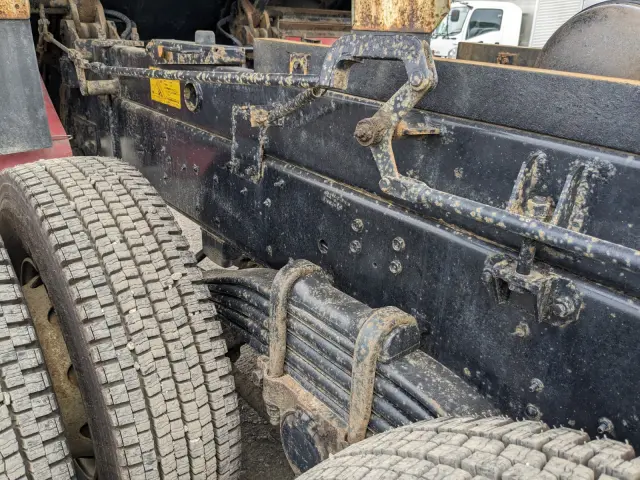 いすゞ ギガ QKG-CXZ77AT(6x4)の写真31