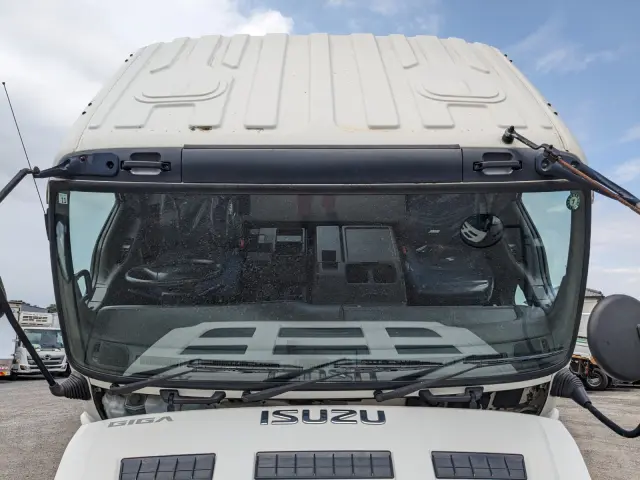 いすゞ ギガ QKG-CXZ77AT(6x4)の写真47