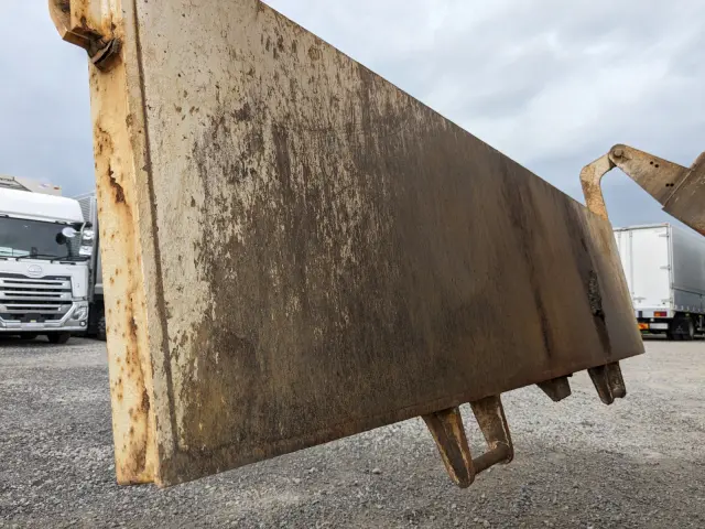 いすゞ ギガ QKG-CXZ77AT(6x4)の写真10