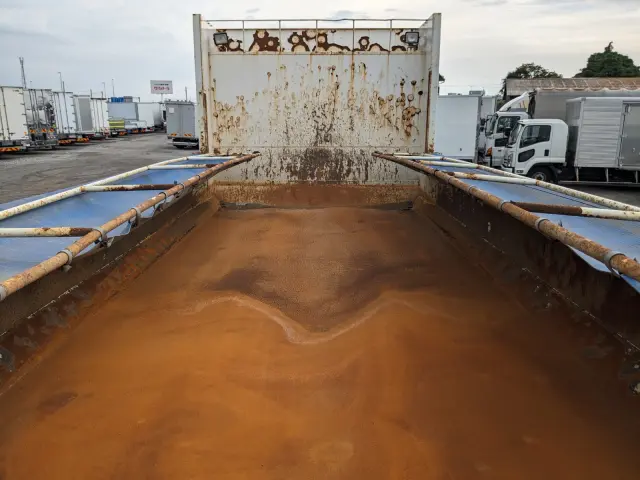 いすゞ ギガ QKG-CXZ77AT(6x4)の写真11