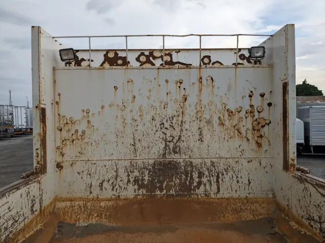 いすゞ ギガ QKG-CXZ77AT(6x4)の写真15