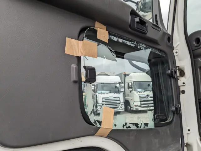 いすゞ ギガ QKG-CXZ77AT(6x4)の写真43