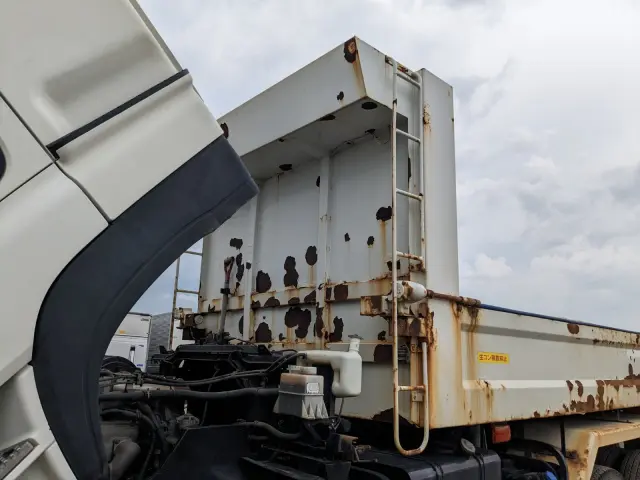 いすゞ ギガ QKG-CXZ77AT(6x4)の写真47