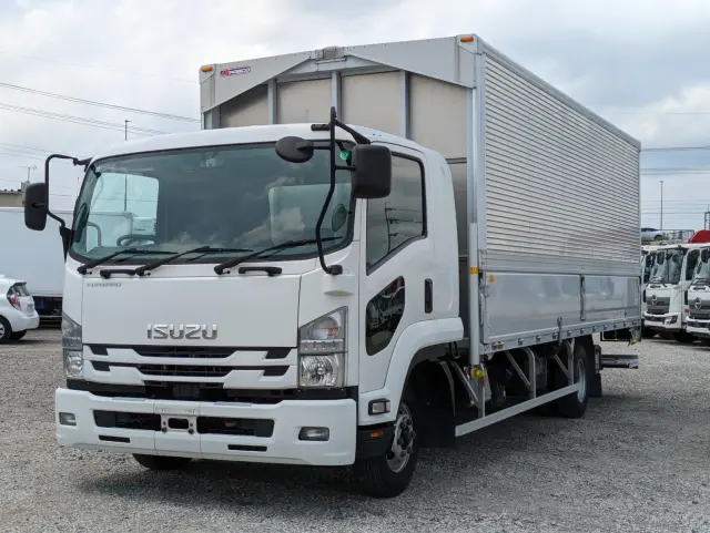 いすゞ フォワード 2PG-FRR90S2(2WD)の写真1