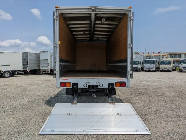 いすゞ フォワード 2PG-FRR90S2(2WD)の写真11