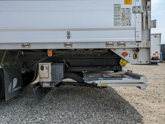 いすゞ フォワード 2PG-FRR90S2(2WD)の写真23