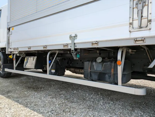 いすゞ フォワード 2PG-FRR90S2(2WD)の写真27